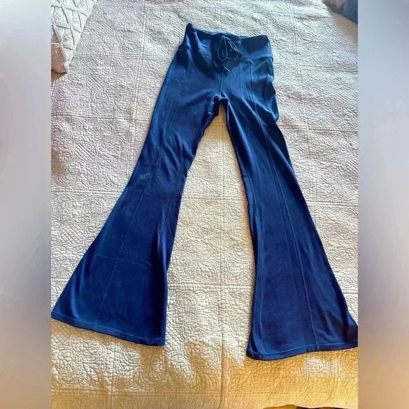 Boody Eco Wear Blue Flare Pants Sustainable & Stylish Size Medium 100% Recycled - Picture 1 of 11